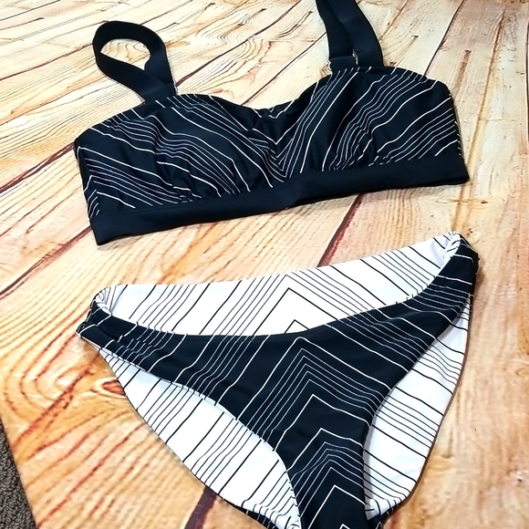 Athleta Swim Athleta Swim Suit 36bc Black Chevron Poshmark